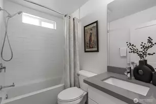 940 N 89th St, Seattle, WA 98103 - Photo 17