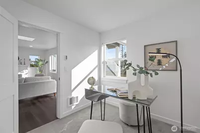 940 N 89th Street, Seattle, WA 98103 - Photo 19