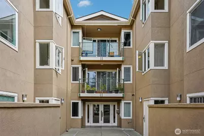 12034 15th Avenue NE #204, Seattle, WA 98125 - Photo 3