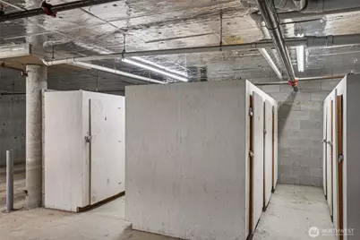 12034 15th Avenue NE #204, Seattle, WA 98125 - Photo 21