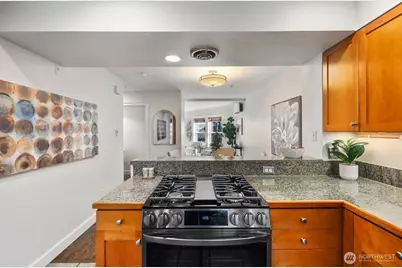 202 24th Avenue E #6, Seattle, WA 98112 - Photo 13