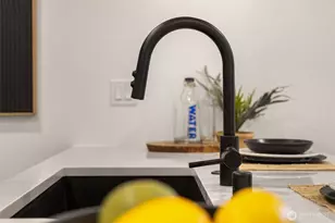 113 24th Ave E, Seattle, WA 98112 - Photo 11