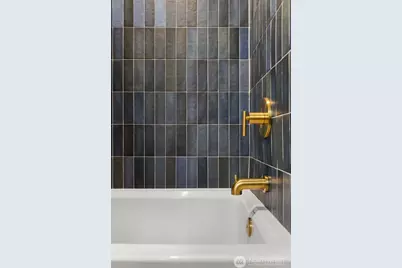 113 24th Avenue E #B, Seattle, WA 98112 - Photo 21