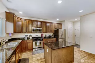 8015 88th St NE, Marysville, WA 98270 - Photo 11