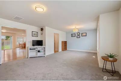 270 Rainbow Way, Kelso, WA 98626 - Photo 9