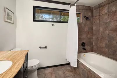 22223 NE 82nd Place, Redmond, WA 98053 - Photo 33