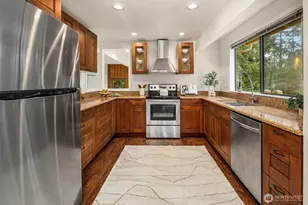 22223 NE 82nd Pl, Redmond, WA 98053 - Photo 13