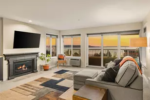 601 W Mercer Pl, Seattle, WA 98119 - Photo 7