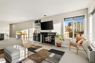 601 W Mercer Pl, Seattle, WA 98119 - Photo 9