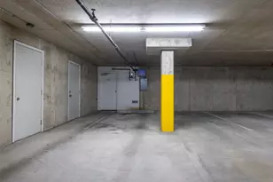 601 W Mercer Pl, Seattle, WA 98119 - Photo 31