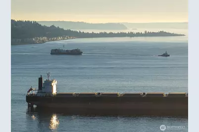 601 W Mercer Place #301, Seattle, WA 98119 - Photo 35