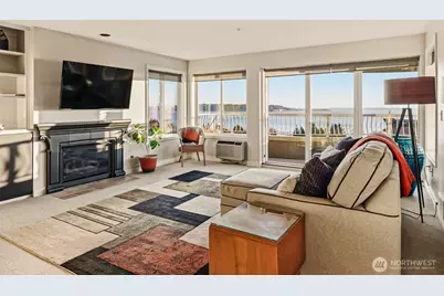 601 W Mercer Place #301, Seattle, WA 98119 - Photo 5