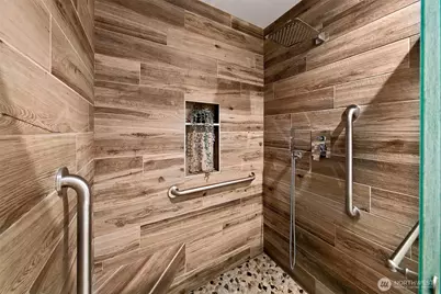 16929 Inglewood Road NE #C305, Kenmore, WA 98028 - Photo 17