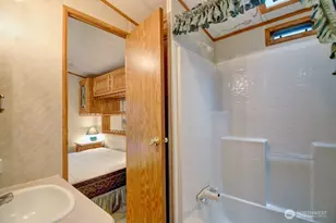 300 Schinn Canyon Dr, Deming, WA 98244 - Photo 17