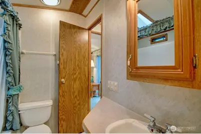 300 Schinn Canyon Drive, Deming, WA 98244 - Photo 15