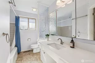 11537 Corliss Ave N, Seattle, WA 98133 - Photo 23