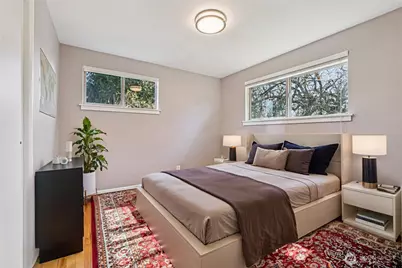 11537 Corliss Avenue N, Seattle, WA 98133 - Photo 25