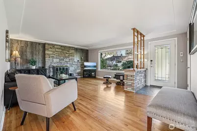 11537 Corliss Avenue N, Seattle, WA 98133 - Photo 7