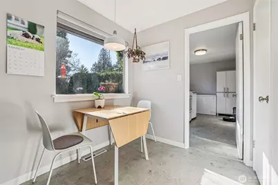 11537 Corliss Avenue N, Seattle, WA 98133 - Photo 13