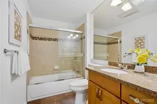 12740 NE 10th Pl, Bellevue, WA 98005 - Photo 15