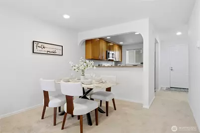 12740 NE 10th Place #E303, Bellevue, WA 98005 - Photo 7