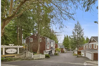 3018 128th Avenue SE #12, Bellevue, WA 98005 - Photo 1