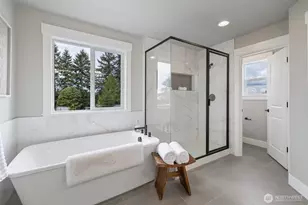 20025 7th Dr SE, Bothell, WA 98012 - Photo 9