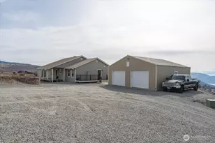 605 Chelan Trails Rd, Manson, WA 98831 - Photo 5