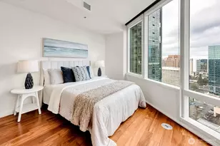 10700 NE 4th St, Bellevue, WA 98004 - Photo 15