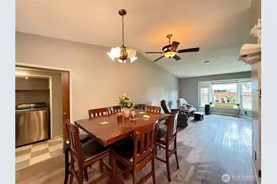 105 Timberline Drive, Castle Rock, WA 98611 - Photo 13