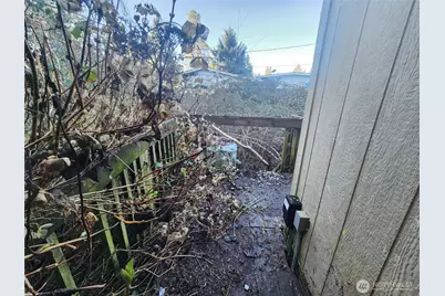 2708 Trevue Avenue, Olympia, WA 98512 - Photo 15