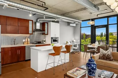 2720 3rd Avenue #405, Seattle, WA 98121 - Photo 3