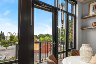 2720 3rd Ave, Seattle, WA 98121 - Photo 21