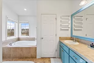 7041 Eagle Lake Dr SE, Snoqualmie, WA 98065 - Photo 25