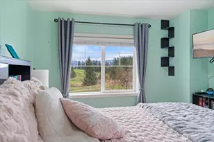 7041 Eagle Lake Dr SE, Snoqualmie, WA 98065 - Photo 15