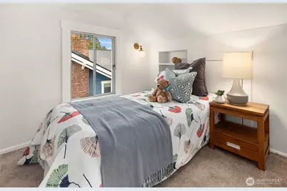 543 N 81st Street, Seattle, WA 98103 - Photo 15