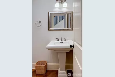 1628 154th Avenue SE, Bellevue, WA 98007 - Photo 17