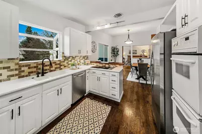 6448 NE 184th Street, Kenmore, WA 98028 - Photo 9