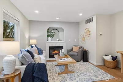 20049 Wallingford Avenue N, Shoreline, WA 98133 - Photo 17