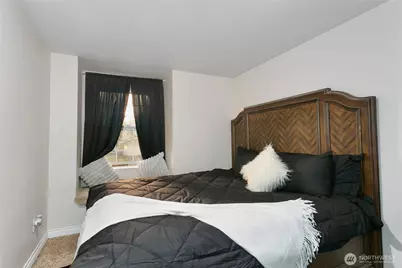 11923 207th Avenue E, Bonney Lake, WA 98391 - Photo 33