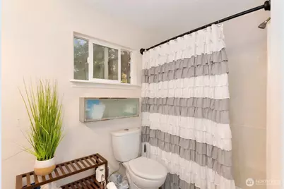 11923 207th Avenue E, Bonney Lake, WA 98391 - Photo 29