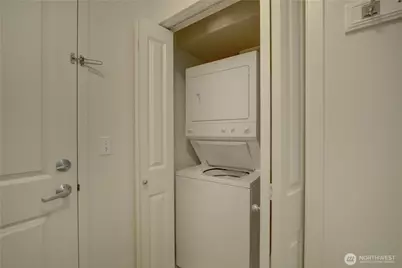 111 108th Avenue NE #A215, Bellevue, WA 98004 - Photo 7