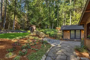 10750 N Madison Ave NE, Bainbridge Island, WA 98110 - Photo 3