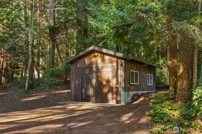 10750 N Madison Avenue NE, Bainbridge Island, WA 98110 - Photo 29