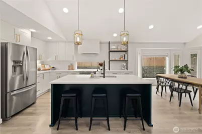 23011 SE Lake Wilderness Drive, Maple Valley, WA 98038 - Photo 11