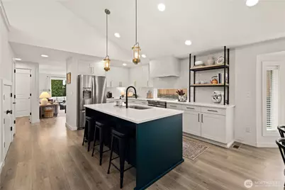 23011 SE Lake Wilderness Drive, Maple Valley, WA 98038 - Photo 15