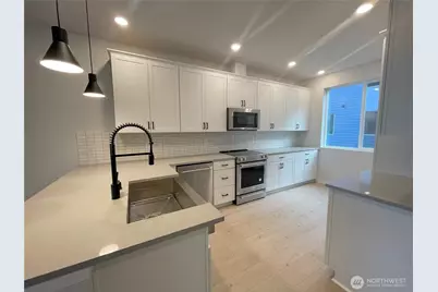 2150 N 147th Street #B, Shoreline, WA 98133 - Photo 7