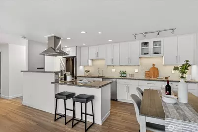 733 Lake Street S #104, Kirkland, WA 98033 - Photo 7