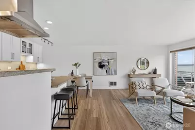 733 Lake Street S #104, Kirkland, WA 98033 - Photo 5