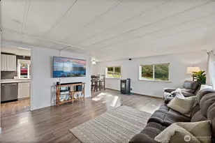 10411 238th St E, Graham, WA 98338 - Photo 5